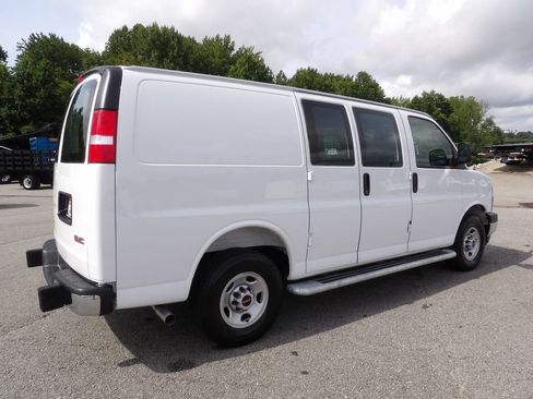 Used 2025 GMC Savana 2500 w/ Driver Convenience Package RWD image 8