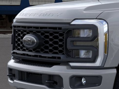 New 2025 Ford F350 XLT w/ Black Appearance Package image 17