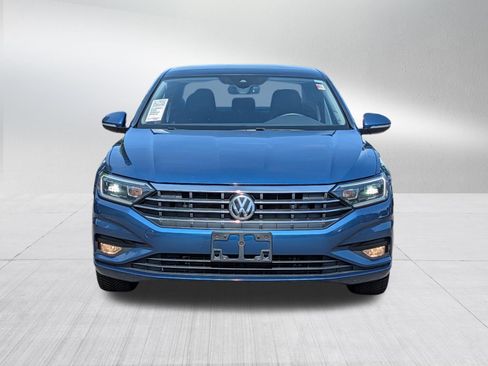 Used 2019 Volkswagen Jetta SEL Premium FWD image 2