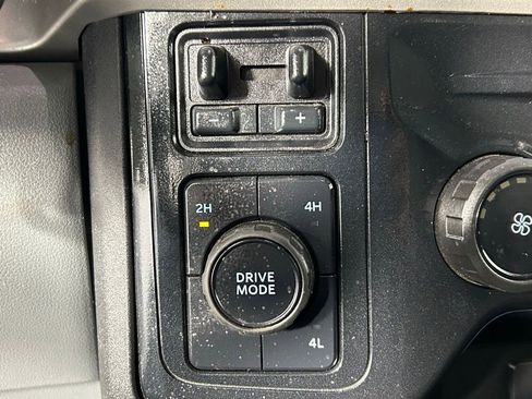 Used 2024 Ford F250 XLT image 20