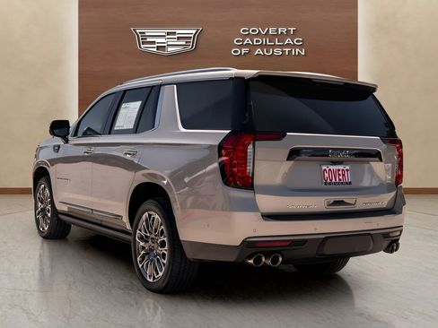 Used 2023 GMC Yukon Denali Ultimate w/ LPO, Floor Liner Package AWD/4WD image 3