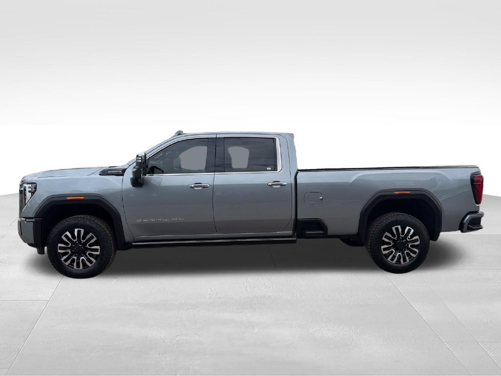 Used 2024 GMC Sierra 2500 Denali Ultimate AWD/4WD image 2