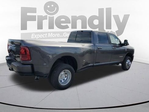 Used 2025 RAM 3500 Laramie w/ Max Tow Package AWD/4WD image 5