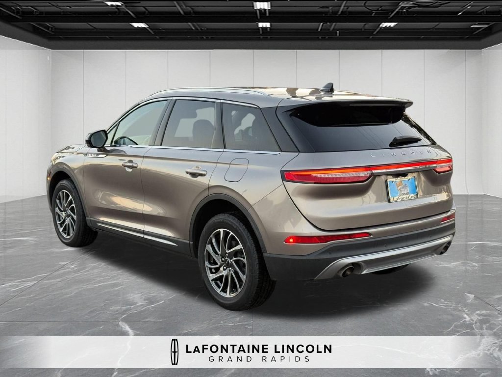 Certified 2021 Lincoln Corsair FWD w/ Equipment Group 101A image 3