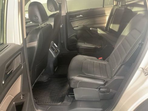 Used 2023 Volkswagen Atlas SEL Premium image 19