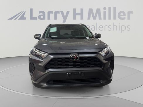 Used 2025 Toyota RAV4 XLE AWD/4WD image 8