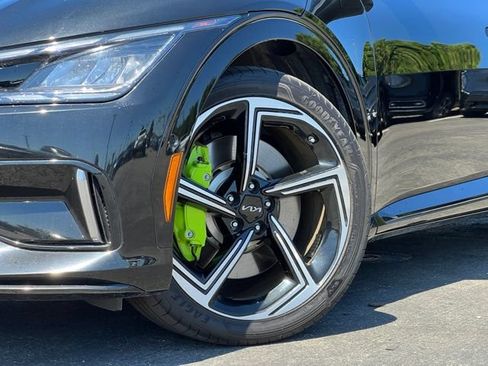 Certified 2023 Kia EV6 GT AWD/4WD image 2