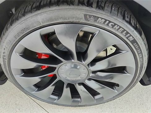 Used 2023 Tesla Model Y Performance image 56