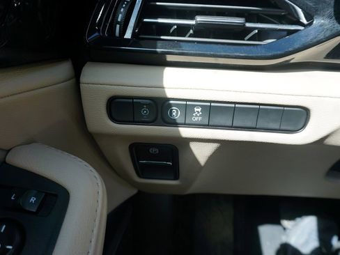 Used 2023 Acura MDX SH-AWD image 5