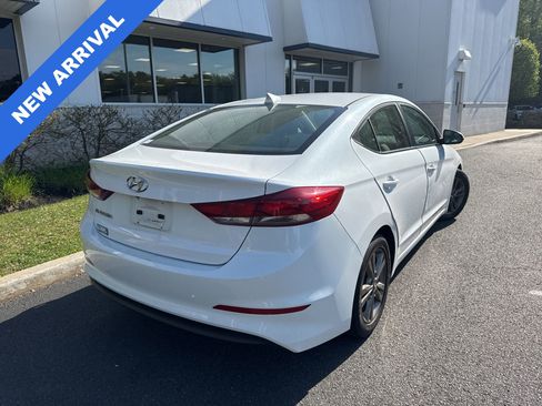 Used 2017 Hyundai Elantra Value Edition FWD image 4