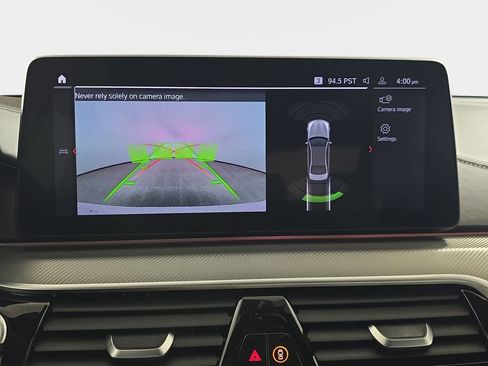 Used 2021 BMW M5 Base image 26