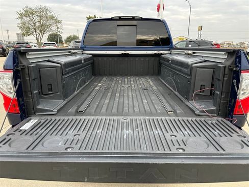 Used 2019 Nissan Titan PRO-4X w/ Pro-4x Convenience Package image 31