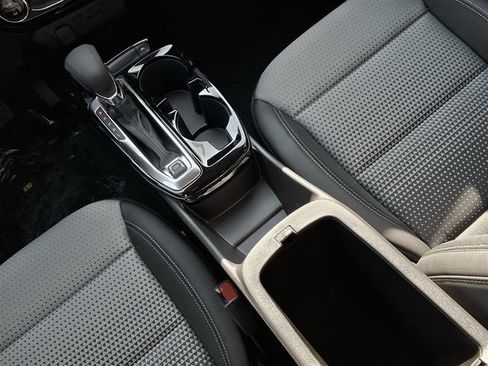 New 2026 Chevrolet Trax LT FWD image 11