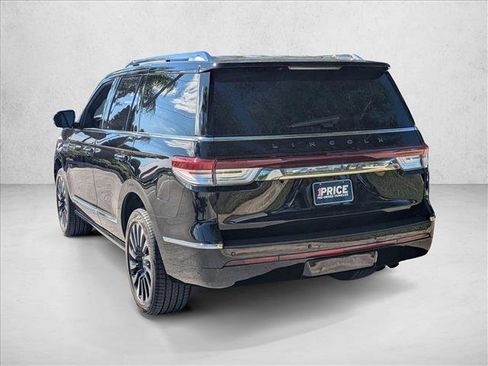 Used 2022 Lincoln Navigator Black Label image 8