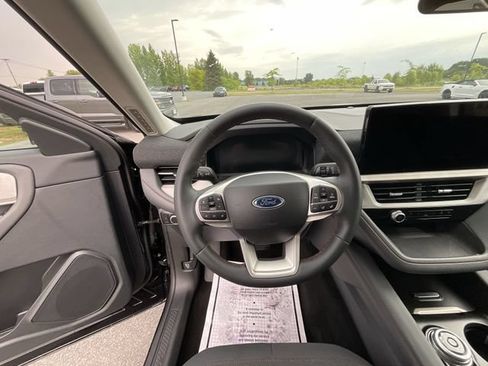 Certified 2025 Ford Explorer Active AWD/4WD image 15