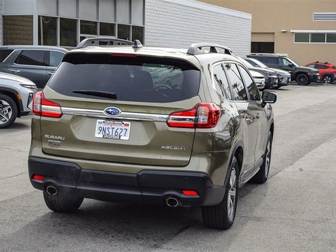 Used 2022 Subaru Ascent Premium w/ Convenience Package image 6