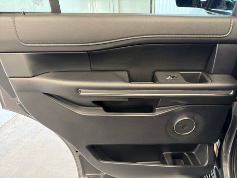 Used 2020 Ford Expedition XLT w/ Equipment Group 202A image 24