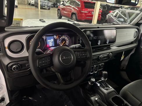 New 2026 Jeep Gladiator Sport image 10