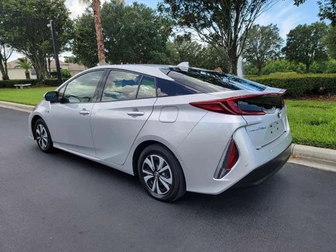 Used 2018 Toyota Prius Prime Plus image 4