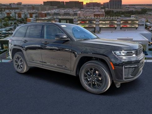 New 2026 Jeep Grand Cherokee Altitude AWD/4WD image 1