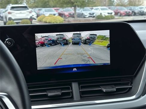 Used 2024 Chevrolet Trax LT w/ Driver Confidence Package image 24