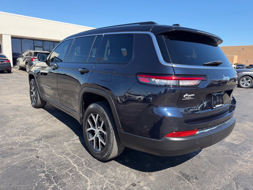 Used 2023 Jeep Grand Cherokee L Limited AWD/4WD image 13