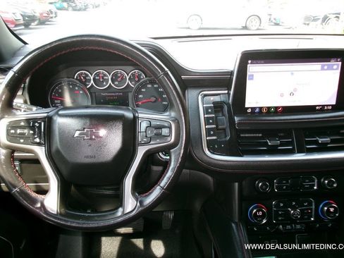 Used 2021 Chevrolet Suburban RST w/ Luxury Package AWD/4WD image 10