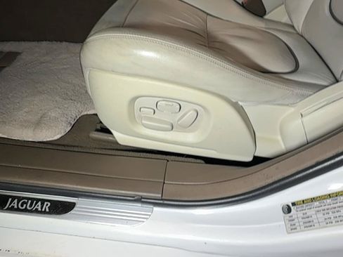 Used 2007 Jaguar XJ8 L RWD image 52