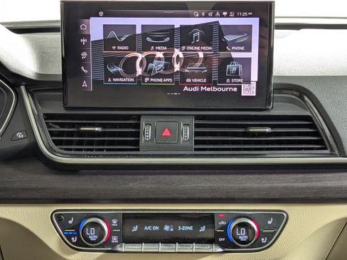 Certified 2024 Audi Q5 2.0T Prestige image 15