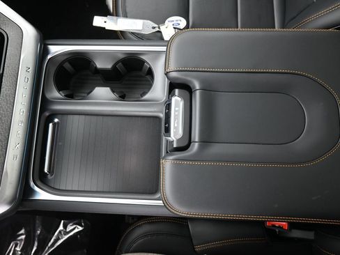 New 2025 Ford Expedition Tremor image 37