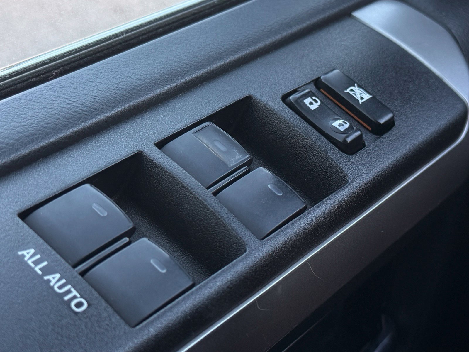 Used 2019 Toyota 4Runner Limited AWD/4WD image 32