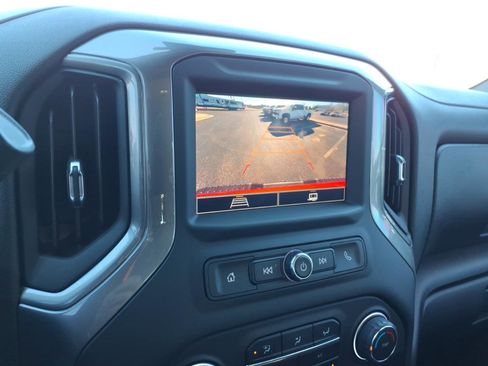 Used 2024 Chevrolet Silverado 2500 Custom w/ Custom Value Package image 21