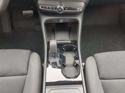 New 2024 Volvo XC40 Recharge Ultimate w/ Protection Package Premier image 15