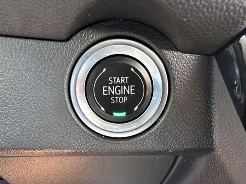 Used 2024 Chevrolet Traverse LT AWD/4WD image 24