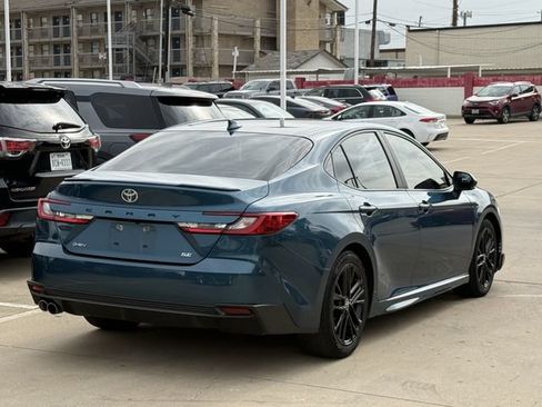 Used 2025 Toyota Camry SE w/ Multimedia Upgrade Package FWD image 4