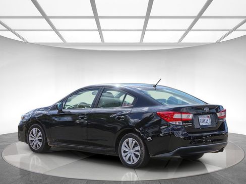 Used 2019 Subaru Impreza 2.0i image 2