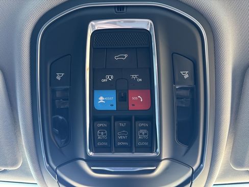 Used 2021 Jeep Grand Cherokee L Limited image 74