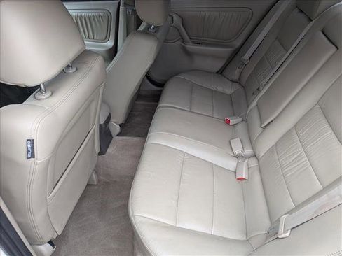 Used 2001 INFINITI G20 FWD image 17