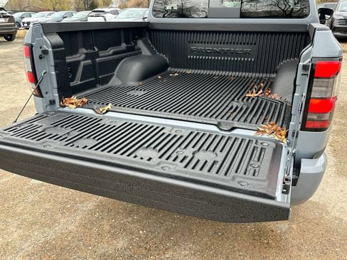 New 2026 Nissan Frontier SV w/ Tow Package AWD/4WD image 20