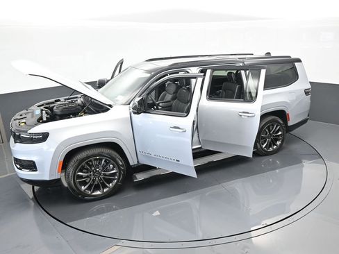 Used 2024 Jeep Grand Wagoneer L Series II w/ Quick Order Packagew 28T image 63