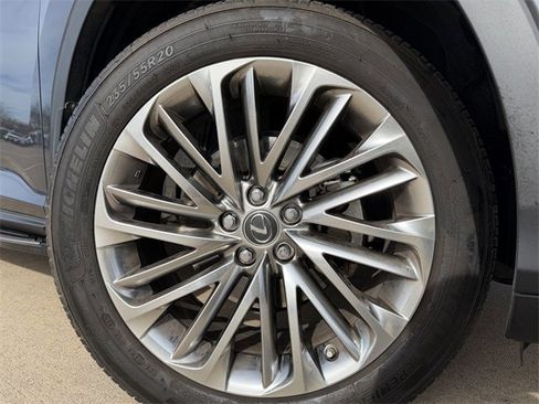 Used 2022 Lexus RX 350L Luxury image 10