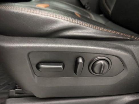 Used 2020 GMC Sierra 1500 AT4 w/ AT4 Premium Package image 29