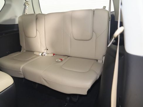 Used 2024 Nissan Armada SL w/ Captain's Chairs Package image 50