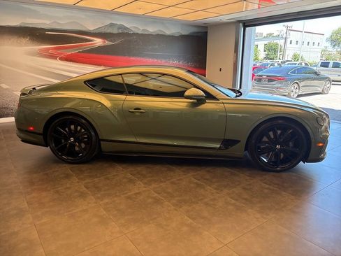 Used 2022 Bentley Continental GT AWD/4WD image 4