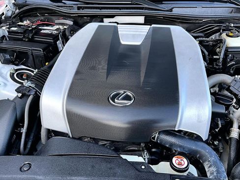 Used 2018 Lexus IS 300 AWD image 31
