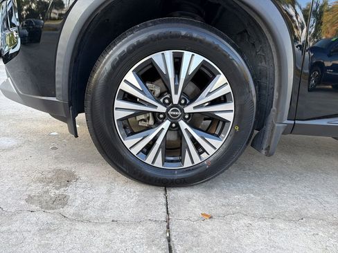 Certified 2023 Nissan Rogue SV image 12