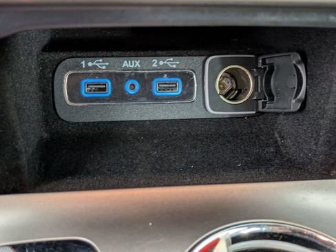 Used 2019 Jeep Grand Cherokee Laredo RWD image 23