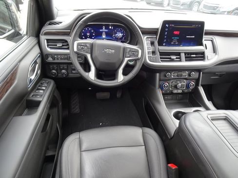 Used 2023 Chevrolet Suburban Z71 w/ Max Trailering Package image 15