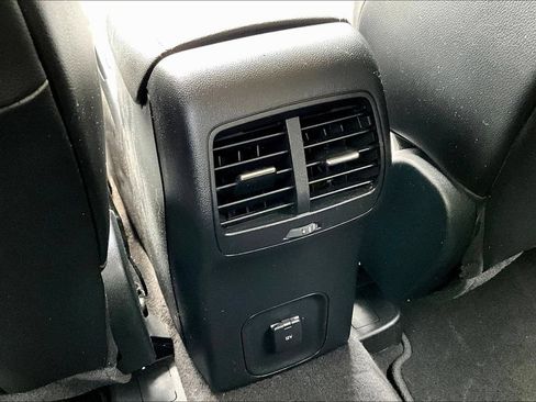 Used 2020 Ford Escape SEL FWD image 10