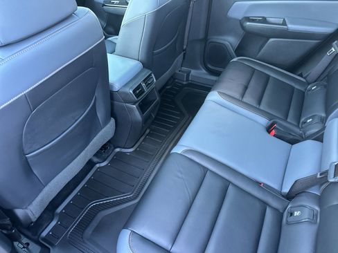 Used 2024 Honda Prologue Touring image 12